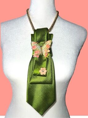 Dainty Dapper Designs necktie necklace
